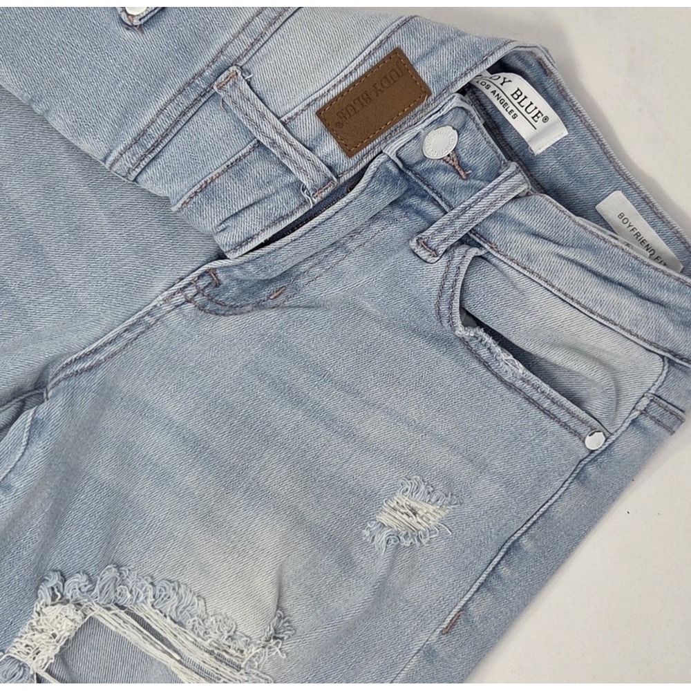 Judy Blue Jeans Boyfriend Fit 1/25 Light Wash 26" Mid Rise JB88333 LT Distressed